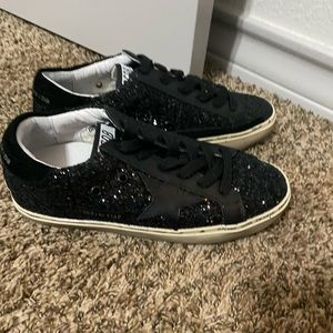 NWOT Golden Goose Dupes